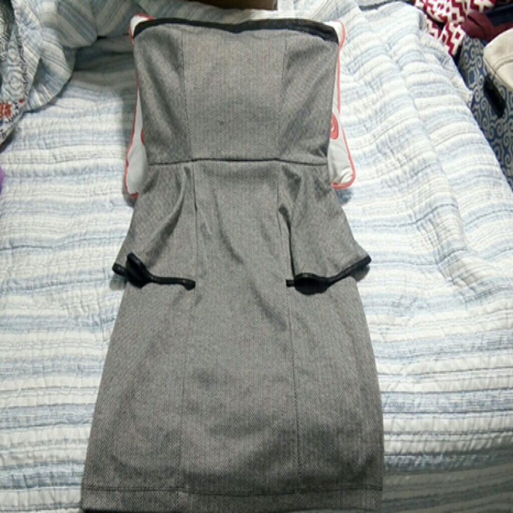 Strapless dress